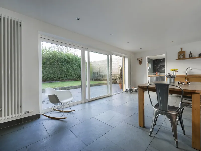 Sliding Windows Eltham
